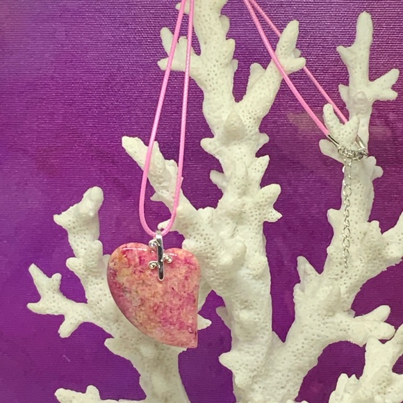 Handcrafted Peach Nipomo Coral Fossil Heart Agate Necklace on Waxed Cotton Cord - Picture 2 of 9